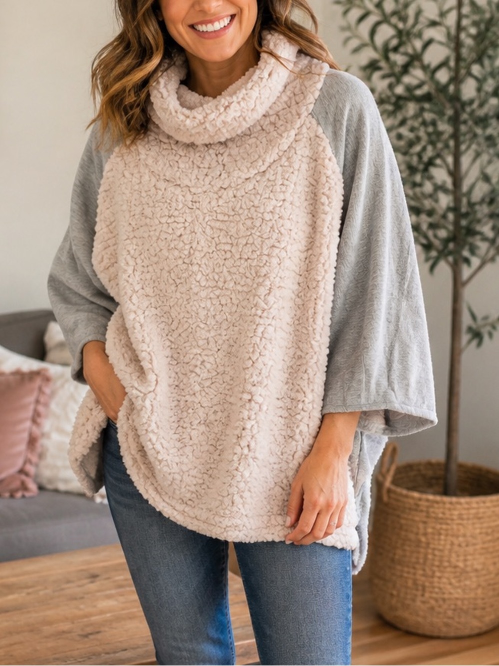 Graham & Spencer Sherpa Cowl Neck Pullover – Women’s Medium – Cream & Gray